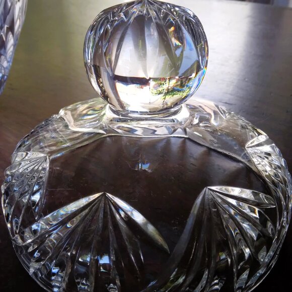 Vintage Deep Cut Heavy Clear Crystal Glass Lidded Temple/Ginger Jar - Picture 2 of 11